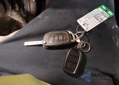 2017 Hyundai Santa Fe Se z USA, uszkodzony, nr VIN KM8SMDHF9HU170466